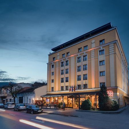 Hotel Opera Plaza Клуж-Напока Екстериор снимка