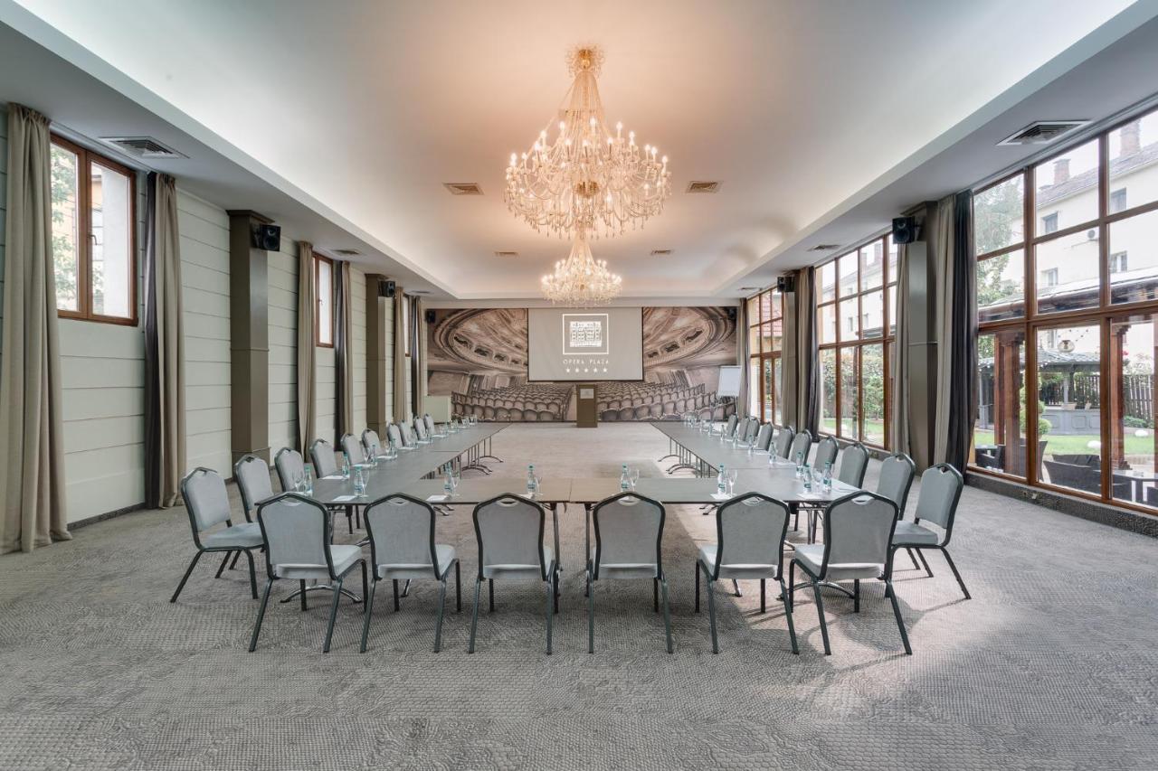 Hotel Opera Plaza Клуж-Напока Екстериор снимка