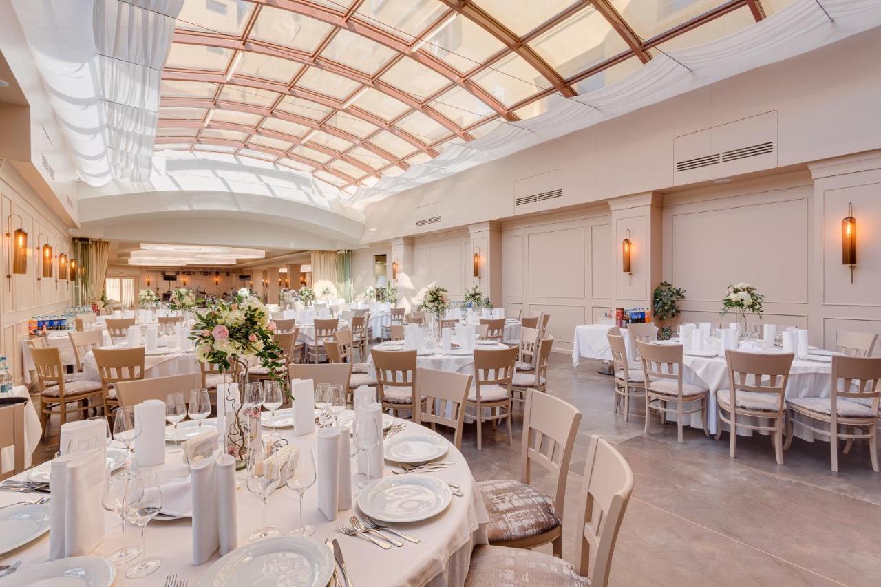 Hotel Opera Plaza Клуж-Напока Екстериор снимка