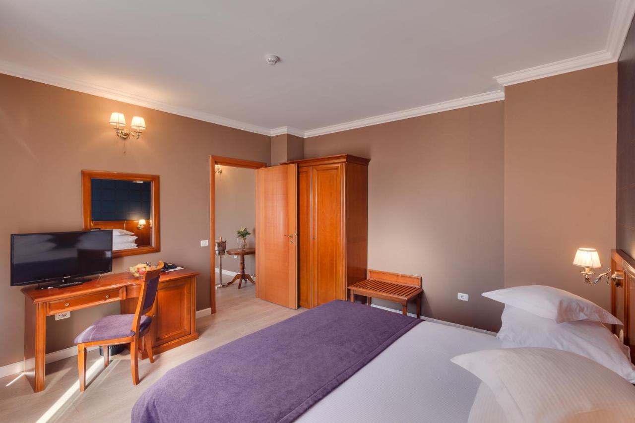 Hotel Opera Plaza Клуж-Напока Екстериор снимка