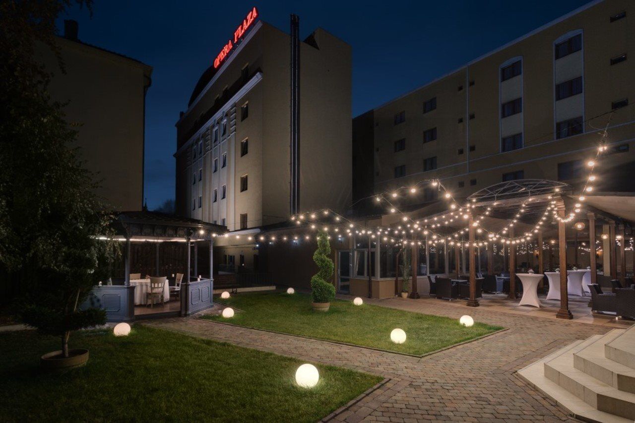 Hotel Opera Plaza Клуж-Напока Екстериор снимка